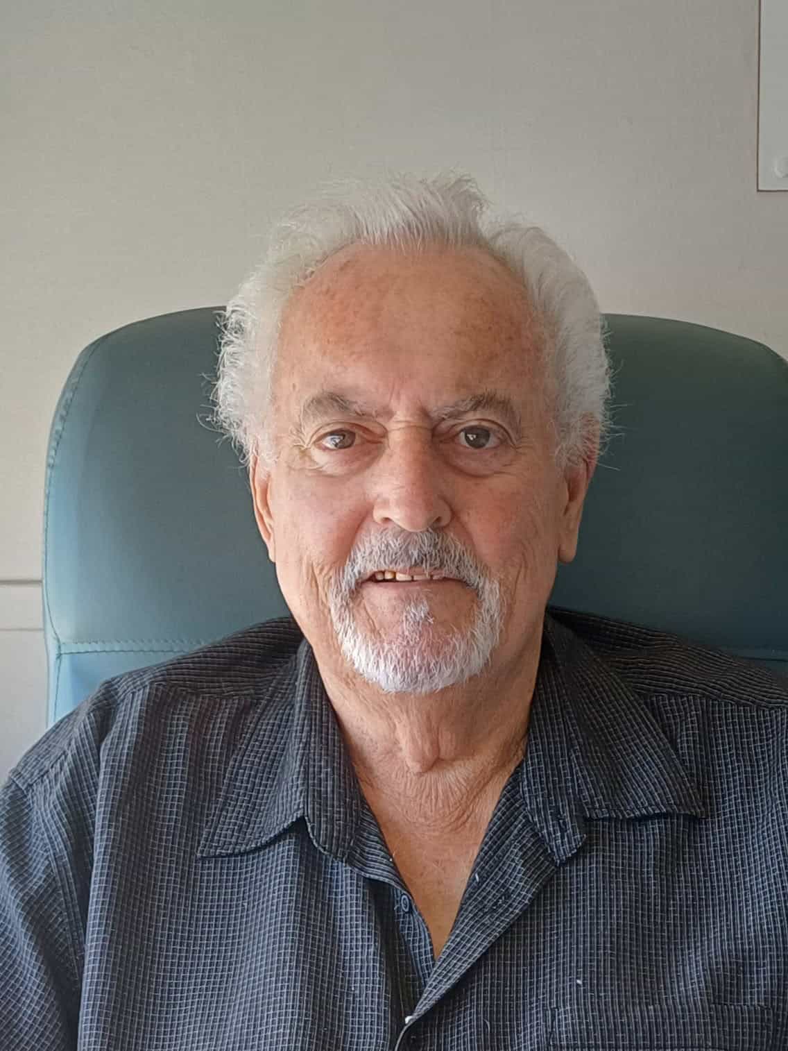 Adrian Alex (Moff) Moffitt