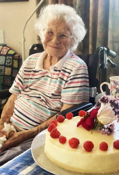 Maureen Dorothy Elizabeth Montoro WHITE